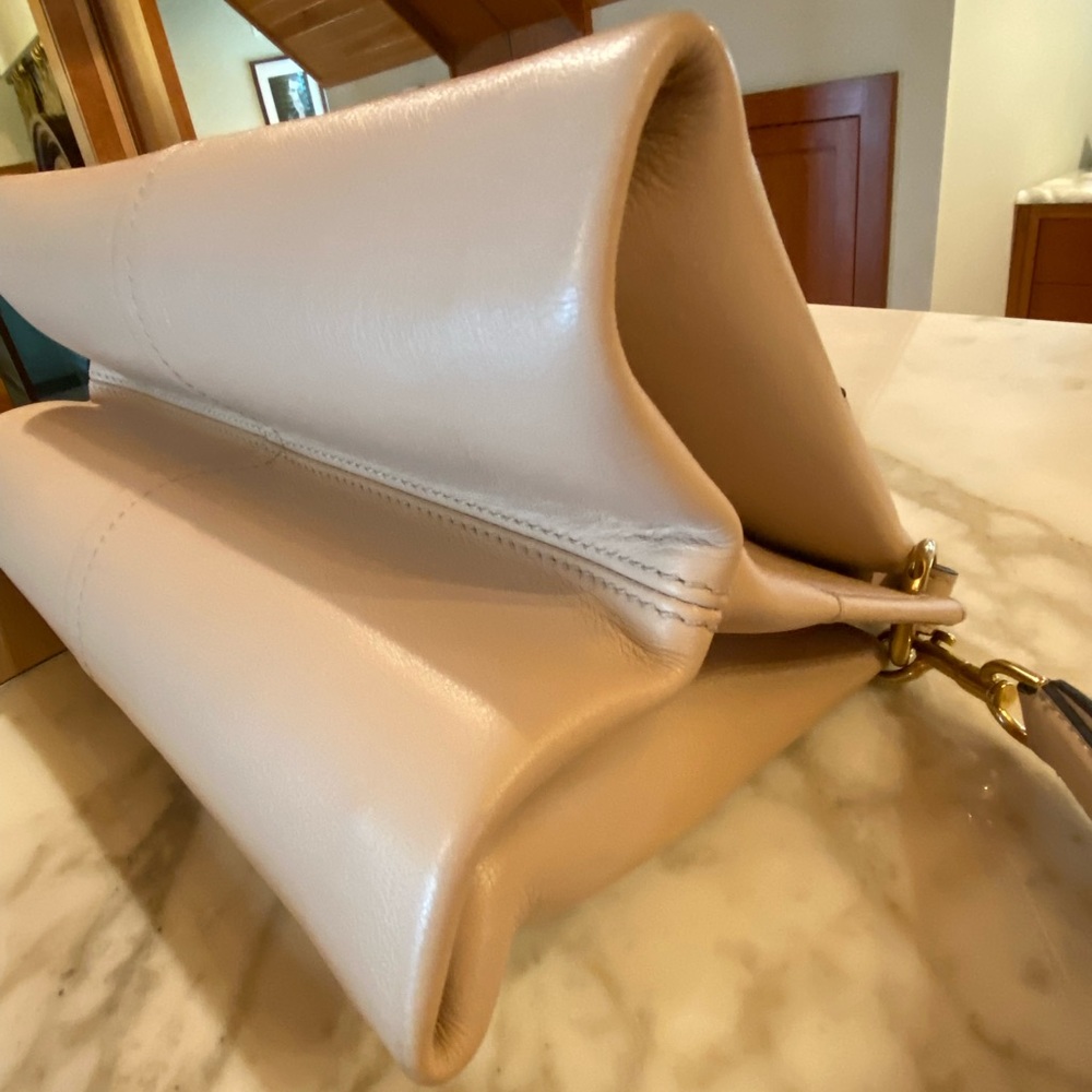 Shoulder Bag, Pristine Condition - image 7